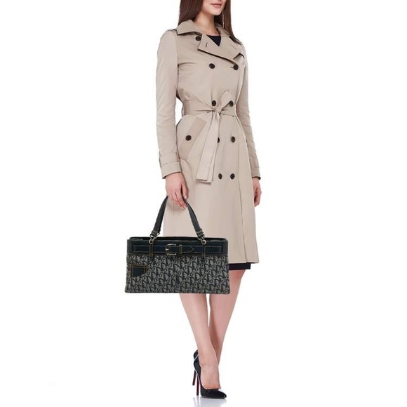 Dior
Dior Blue Oblique Canvas and Leather Jeans Pocket Tote - Picture 17 of 17